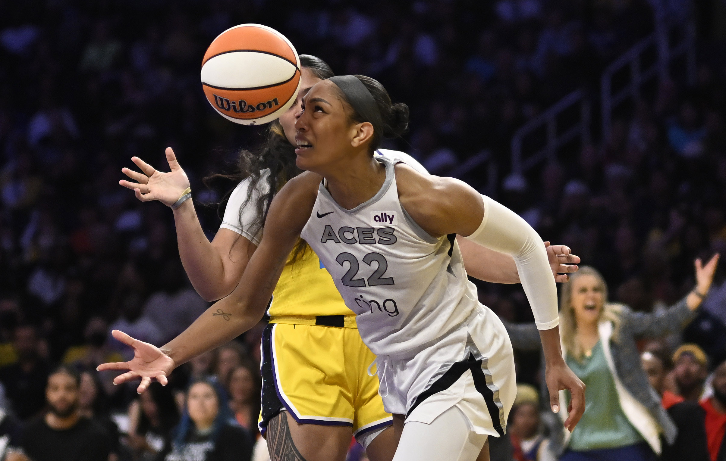 Las Vegas Aces center A’ja Wilso loses control of the...