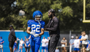 Purdue assistant coach Brad Lambert prior to the start of an NCAA football game between the Purdue Boilermakers and the Northwestern Wildcats, Saturday, Nov. 20, 2021 in Chicago. Pfoot Vs Northwestern (© Nikos Frazier / Journal & Courier / USA TODAY NETWORK)