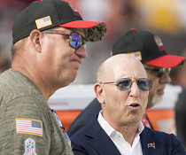 Todd Bowles Survives Monday Afternoon, Comes Out For News Conference - JoeBucsFan.com