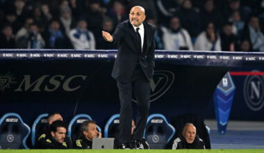 NAPLES, ITALY - DECEMBER 07: Luciano Spalletti, Head Coach of Juventus, reacts during the Serie A match between SSC Napoli and Juventus FC at Stadio Diego Armando Maradona on December 07, 2025 in Naples, Italy. (Photo by Francesco Pecoraro/Getty Images)