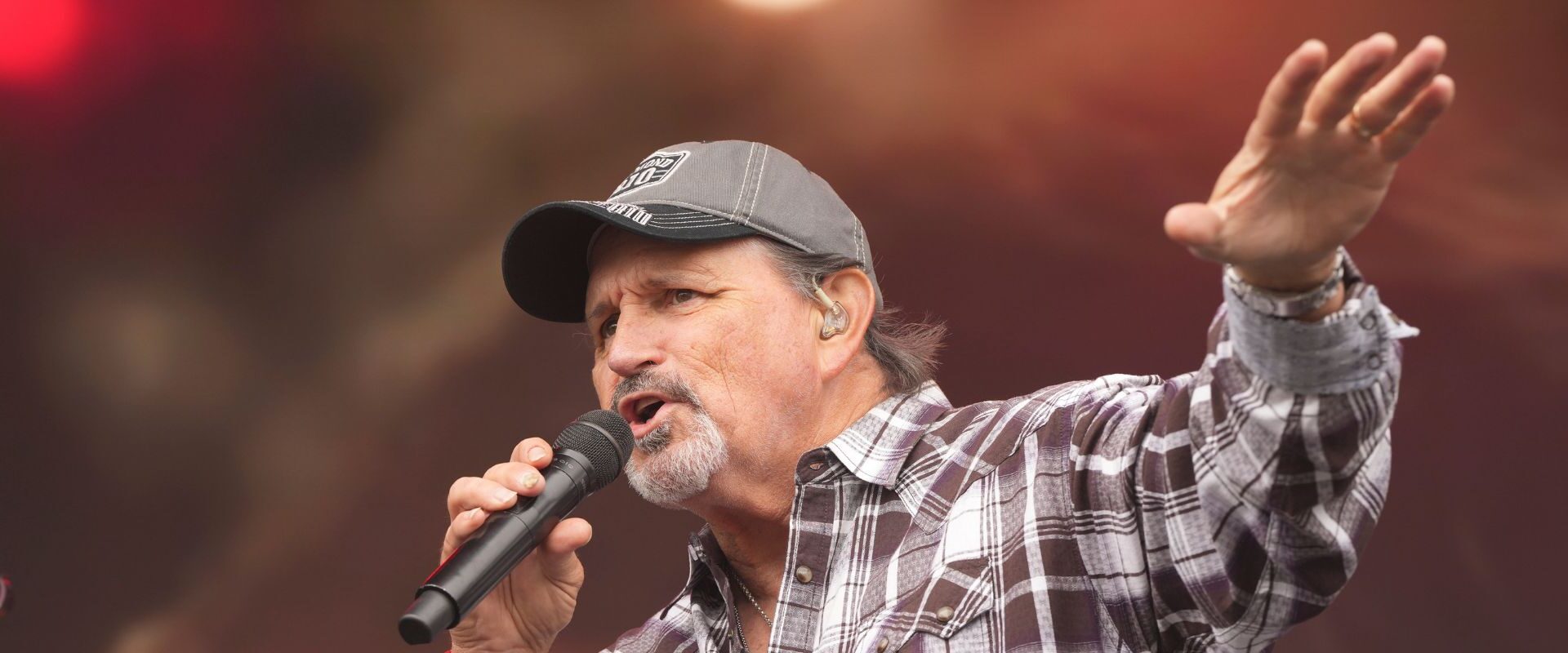 Born on This Day in 1960, the Frontman and Guitarist for the First Country Music Band To Have Its Debut Single Reach No. 1—Despite Being Told They’d Never Succeed