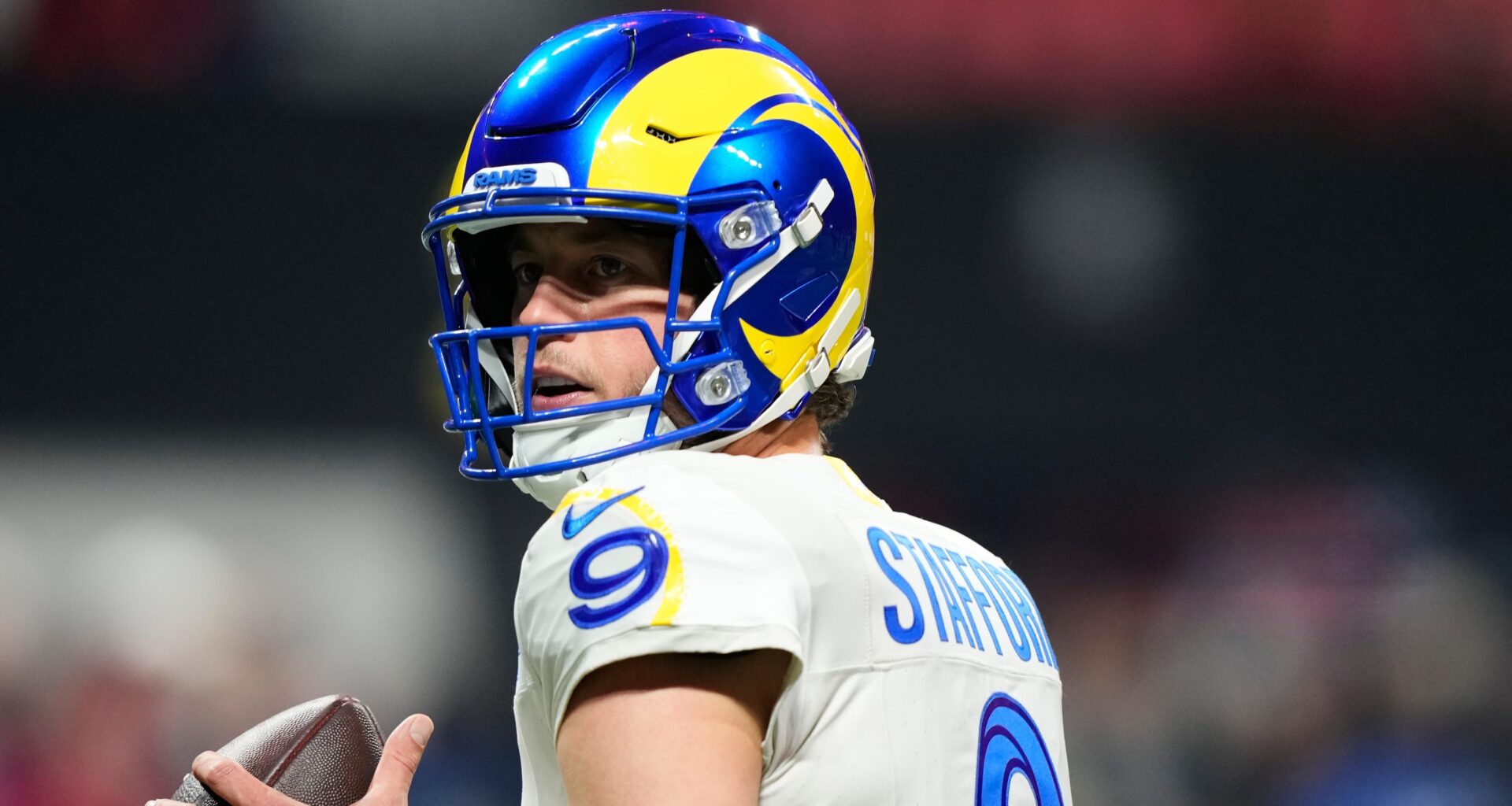 Rams' Matthew Stafford Makes NFL History, Ties Brett Favre's Pick-6 Record vs. Falcons