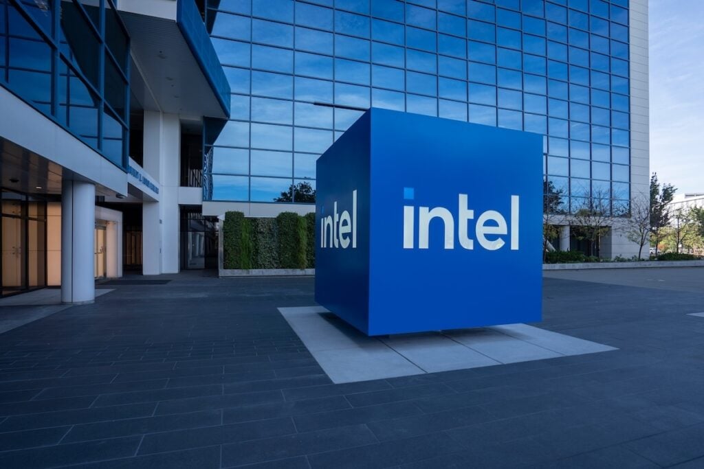 Intel Stock Slips After Report Says Nvidia Halted AI Chip Testing - Intel (NASDAQ:INTC), NVIDIA (NASDAQ:NVDA)