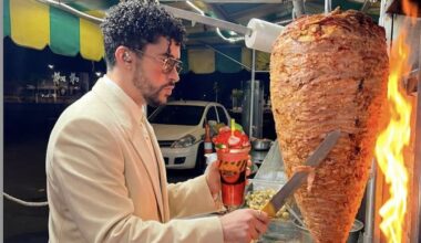 El Jalapeño: Bad Bunny working second shift on taco stand in Mexico City after poor sales