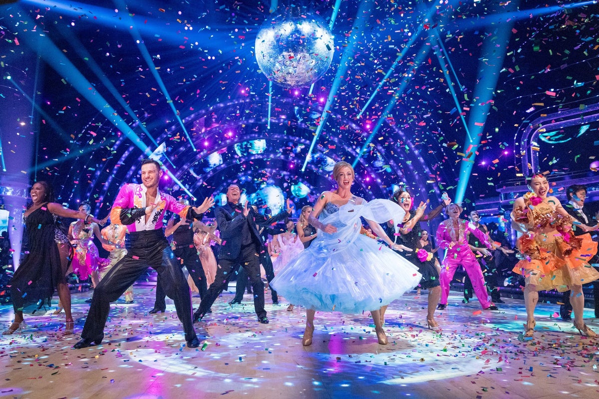 Strictly viewers left convinced Johannes is leaving BBC series