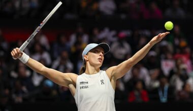 Swiatek reappears with a resounding victory against Rybakina and with changes in her game