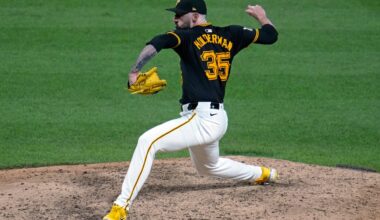 Why do Guardians keep signing washed-up, broken-down reliever? Hey, Hoynsie