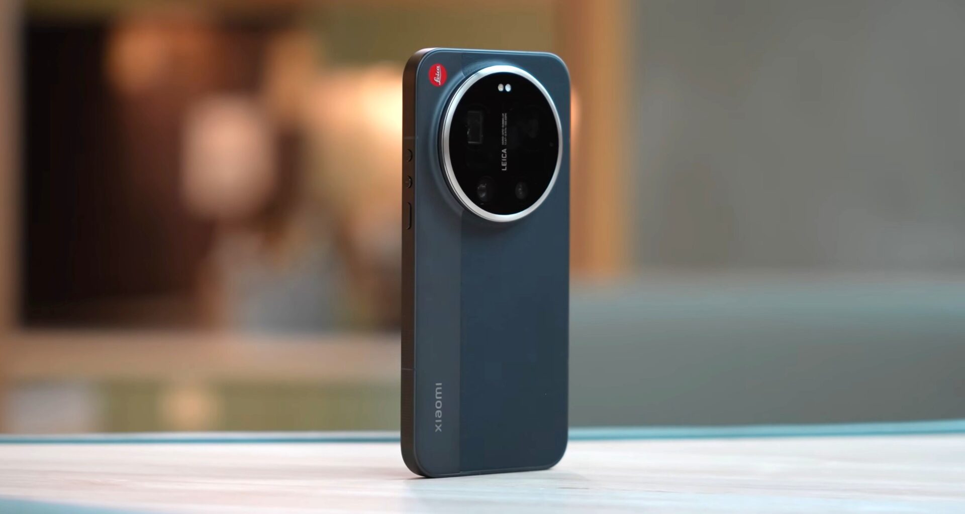 Xiaomi 17 Ultra by Leica: First global hands-on video compares to Vivo X300 Pro and shows video samples