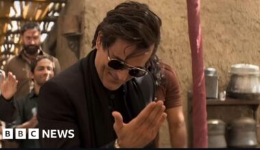 New Bollywood film divides opinions in India and Pakistan