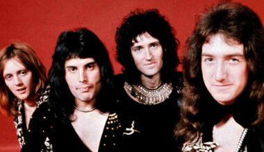 Queen posing for a photograph in 1973