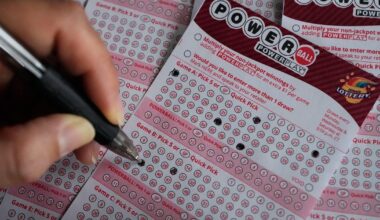 Powerball Christmas Eve jackpot will be at least an estimated $1.7 billion, the 4th largest in U.S. lottery history