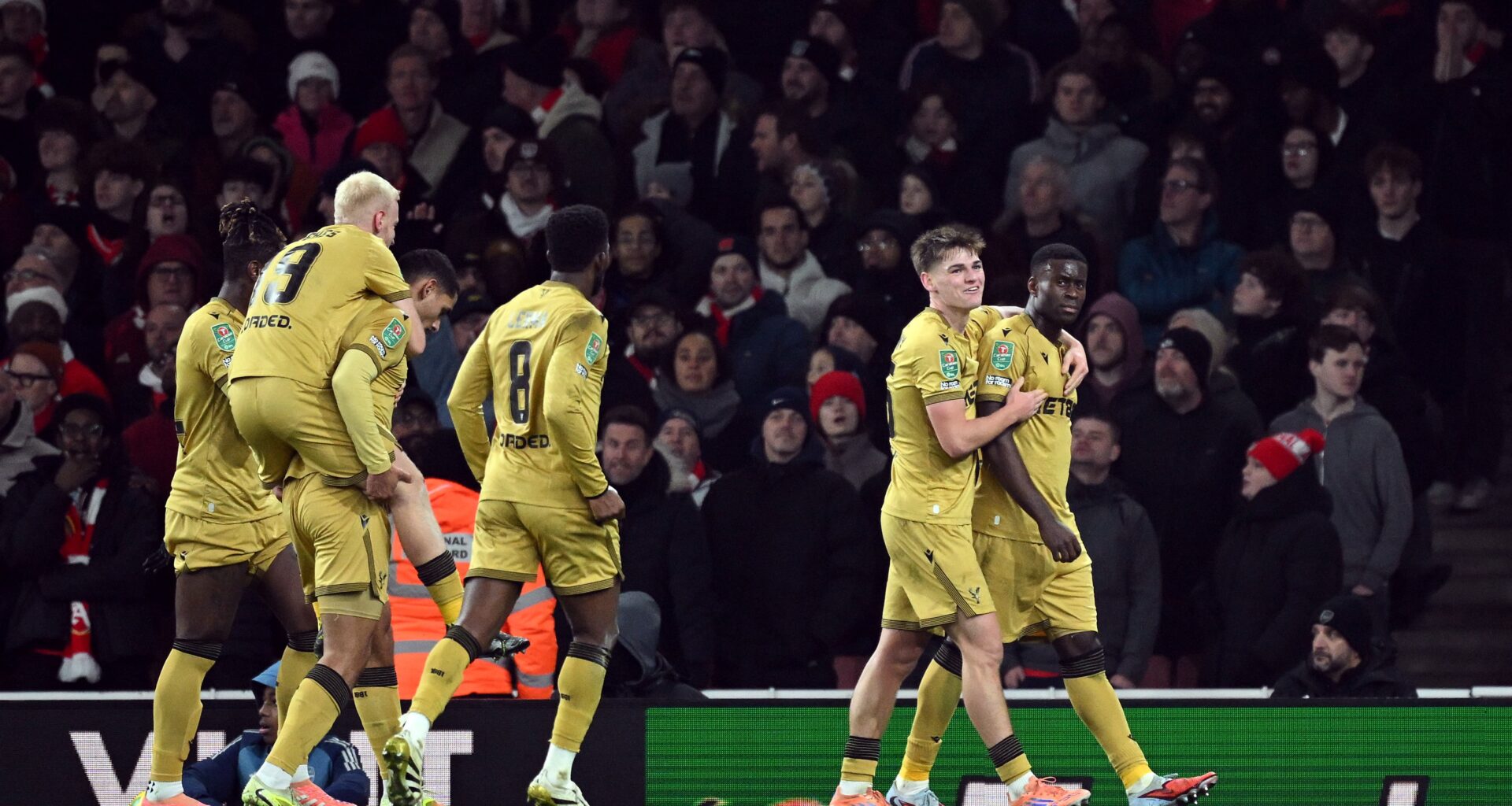 Barcelona and Real Madrid to miss out on defender