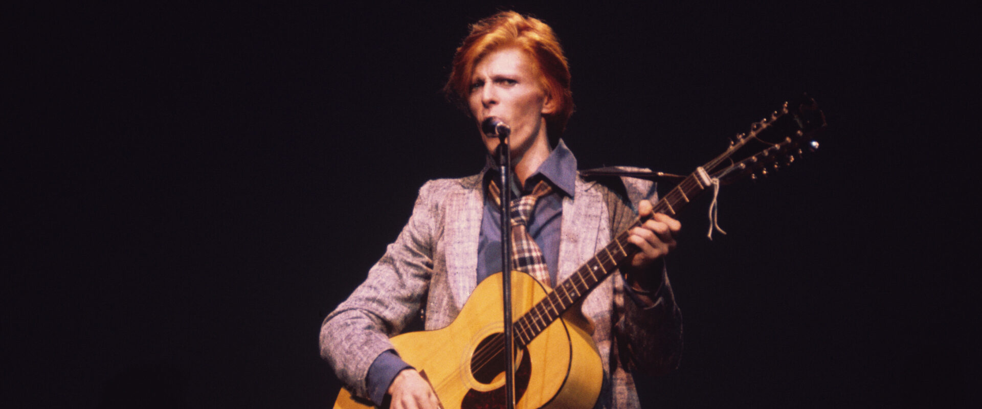 3 Killer Guitar Riffs from David Bowie’s Discography