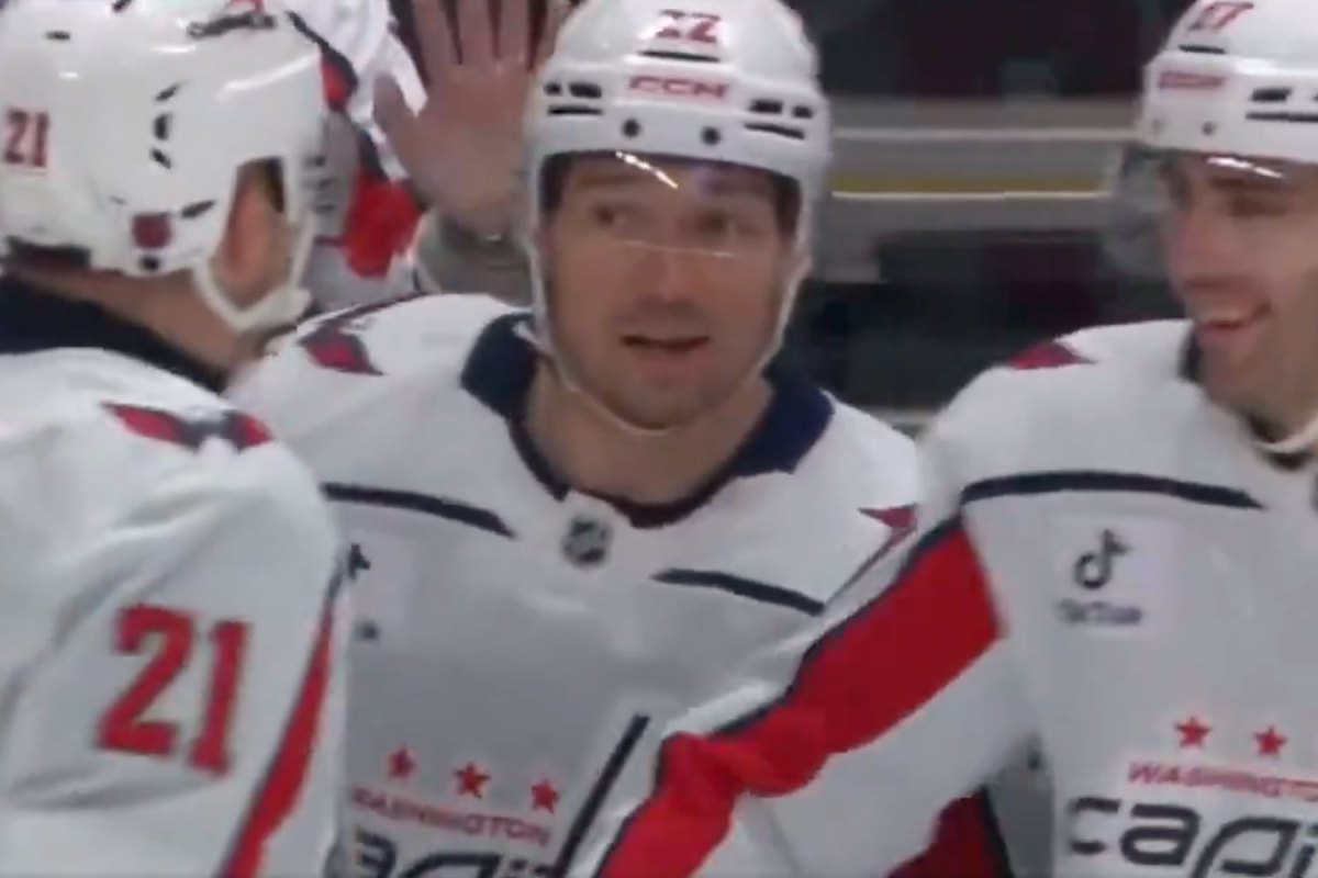 After disgusting assist, Brandon Duhaime tells Aliaksei Protas to ‘stop that’ in goal hug