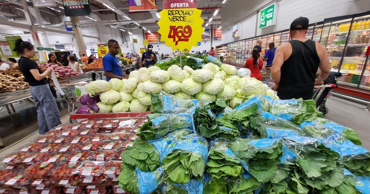 We asked experts to rate the U.S. economy in 2025. Here's what they said.