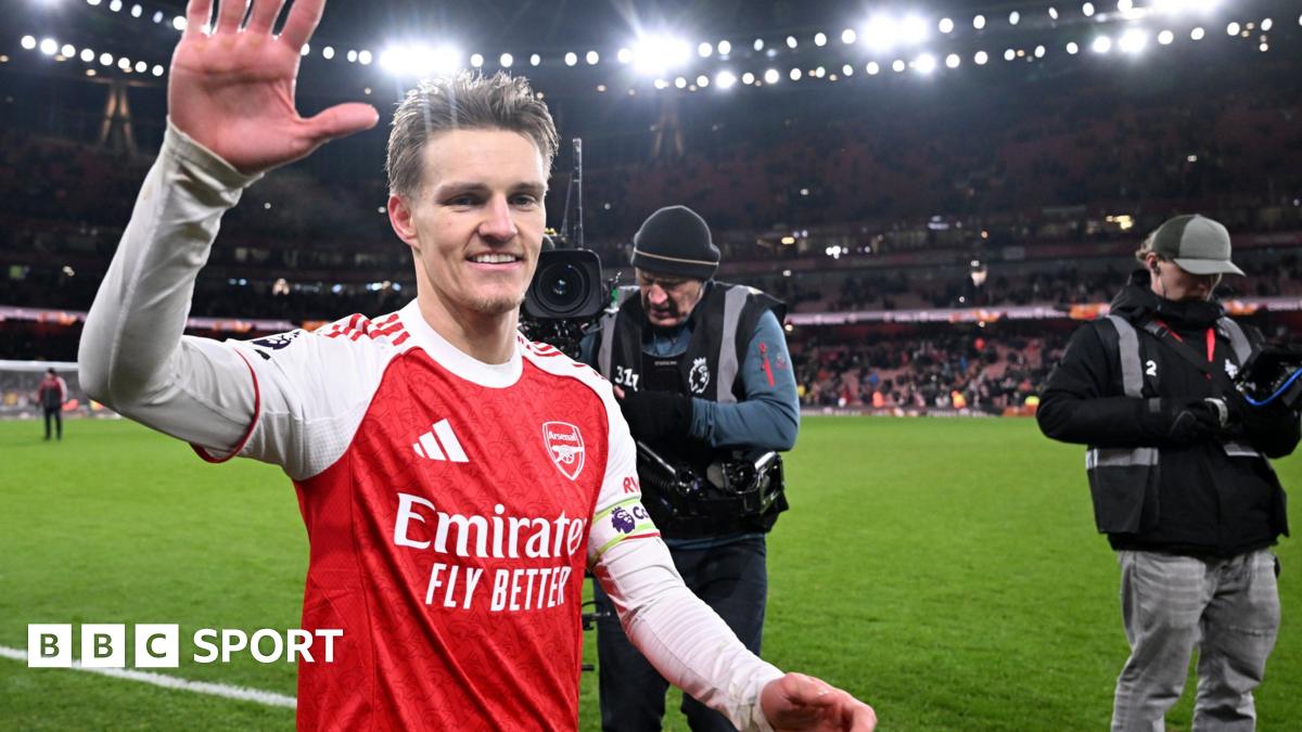 Premier League table - top six - 30 December 2025