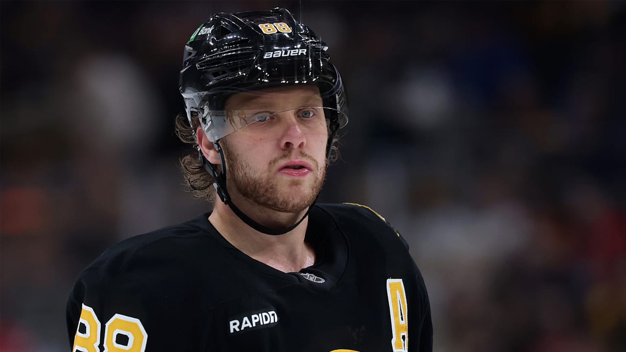 NHL Status Report: Pastrnak to miss 3rd straight game for Bruins on Tuesday