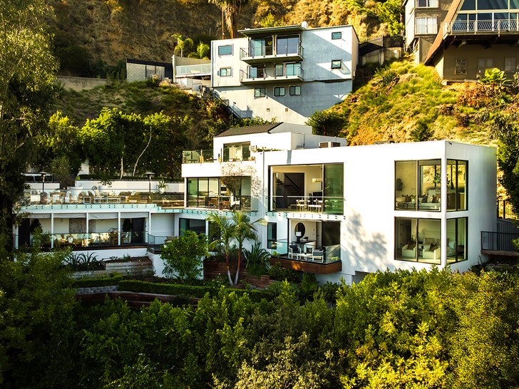 Lea Black Sells Fabulous L.A. Home
