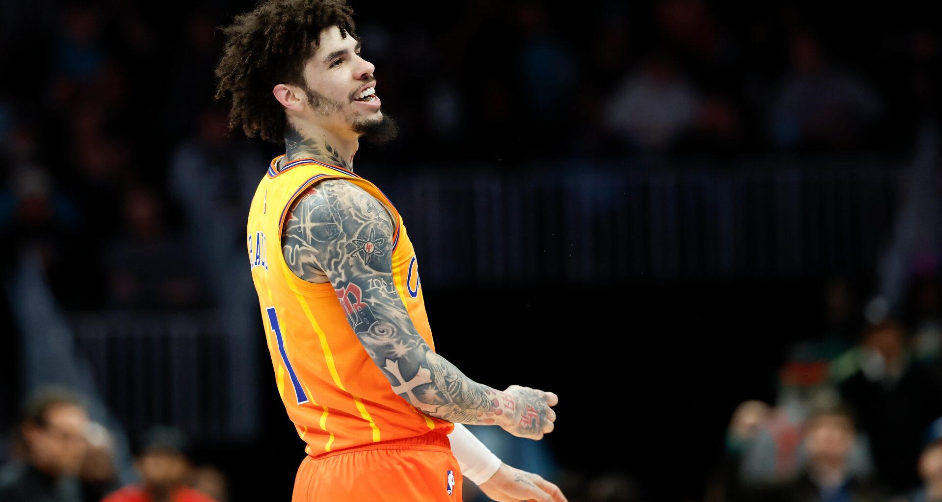 LaMelo Ball hits 7 1st-half 3-pointers in return, Hornets beat Hawks 133-126