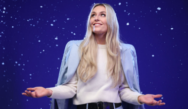 Lindsey Vonn Is Olympics-Bound, Nostalgic '90s Toys & Toothless Chrissy Teigen