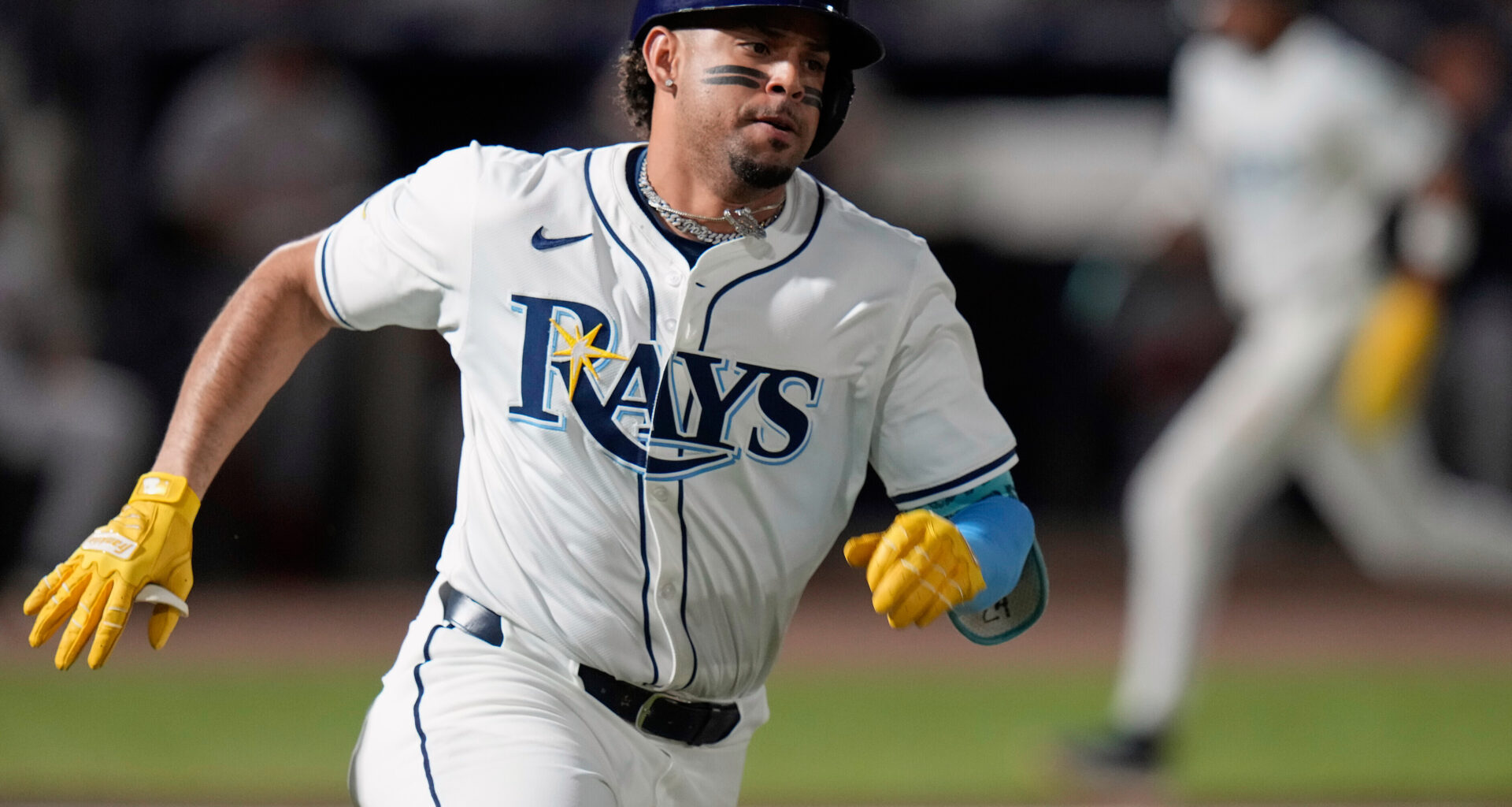 Infielder Christopher Morel and Marlins finalize 1-year contract