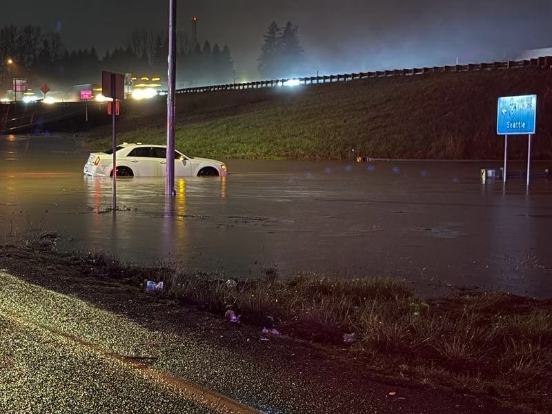 Western Washington faces 'catastrophic' flooding as two atmospheric rivers dump heavy rain