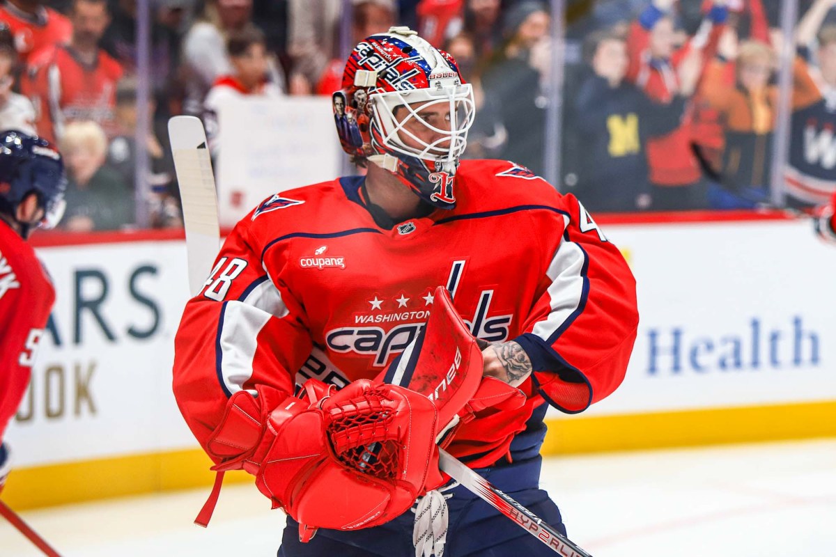 Capitals credit Logan Thompson for carrying them through early defensive struggles in win over Islanders: ‘He had about 10 grade-A saves for us’
