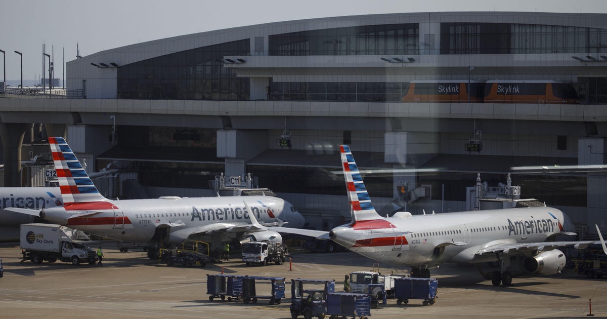 American Airlines announces significant changes to operations at DFW Airport to "improve passenger experience"
