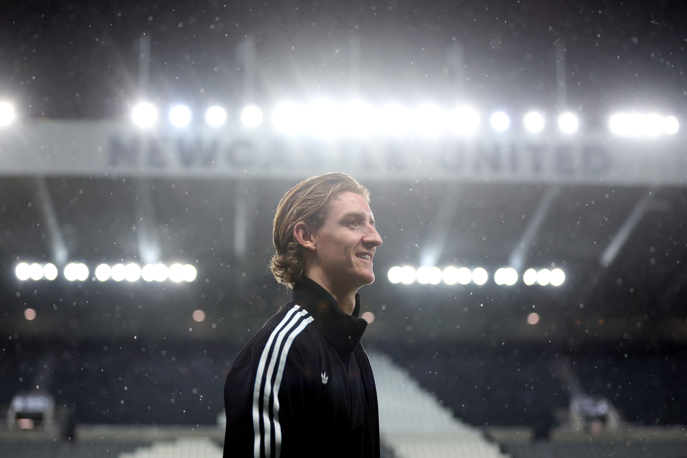 NEWCASTLE UPON TYNE, ENGLAND - DECEMBER 17: Anthony Gordon of Newcastle United arrives at the stadium prior to the Carabao Cup Quarter Final match between Newcastle United and Fulham at St James’ Park on December 17, 2025 in Newcastle upon Tyne, England. (Photo by George Wood/Getty Images)