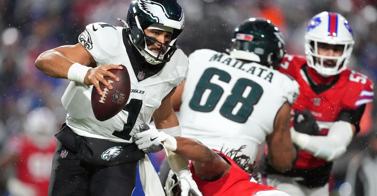 Should the Eagles rest starters in Week 18?