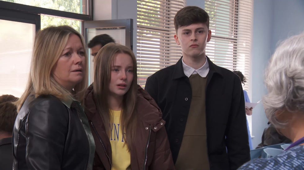 Hollyoaks Diane Dee Dee Ant hollyoaks diane dee dee ant