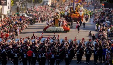 Rain is expected to break the Rose Parade’s 20-year dry streak