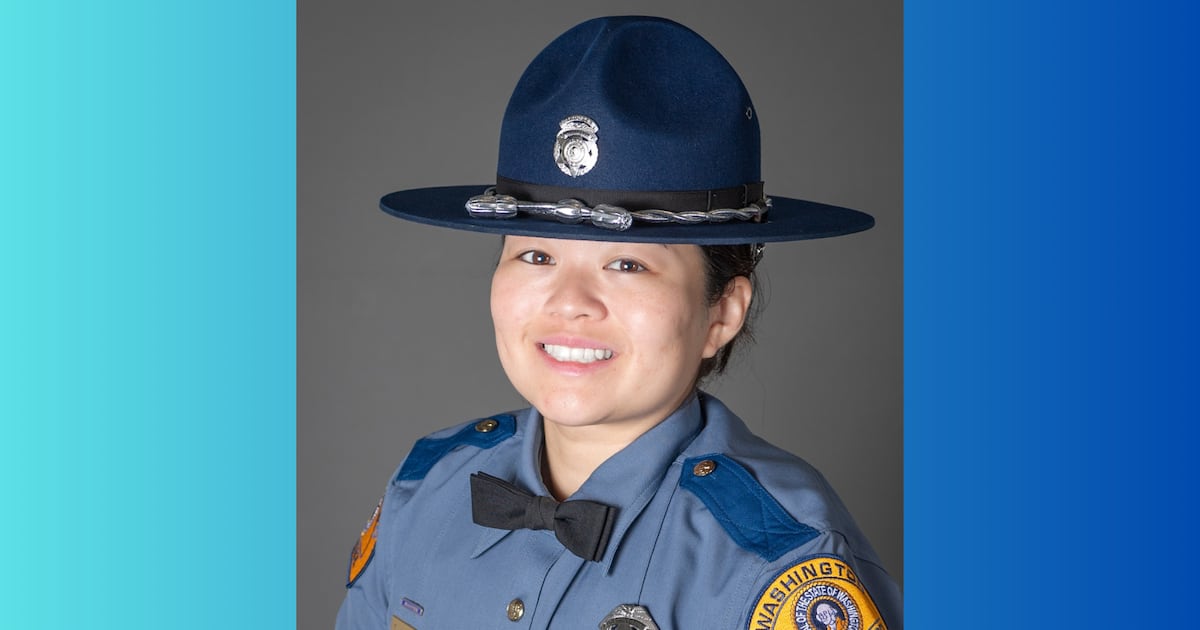 WSP trooper killed while investigating crash on SR 509 near Port of Tacoma, no arrest yet – KIRO 7 News Seattle