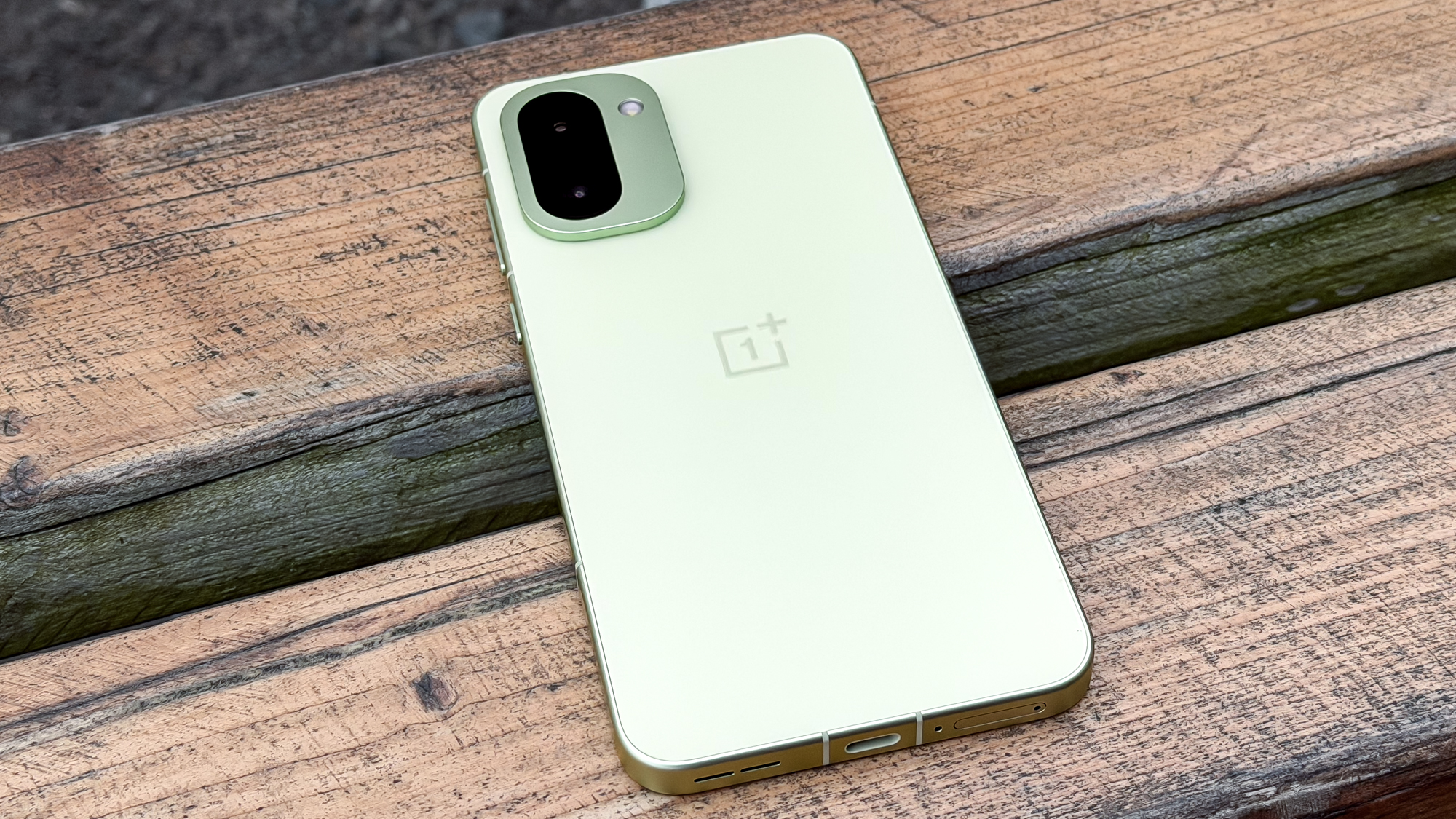 OnePlus 15R back, lying down