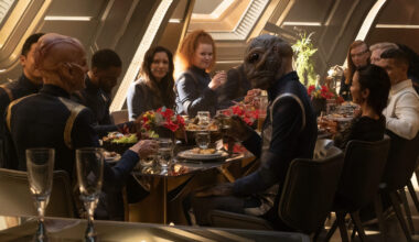 10 Best Star Trek Episodes To Watch During The Holidays