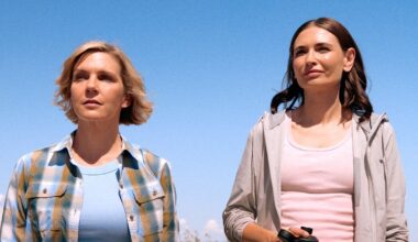 Pluribus Stars Rhea Seehorn And Karolina Wydra Talk Carol And Zosia