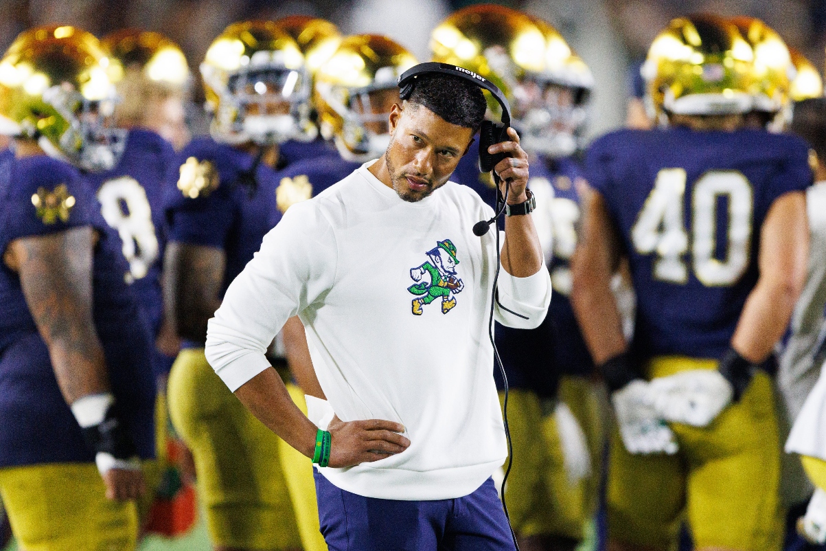 Here's How We Could Fix College Football Playoff By Restructuring Conferences