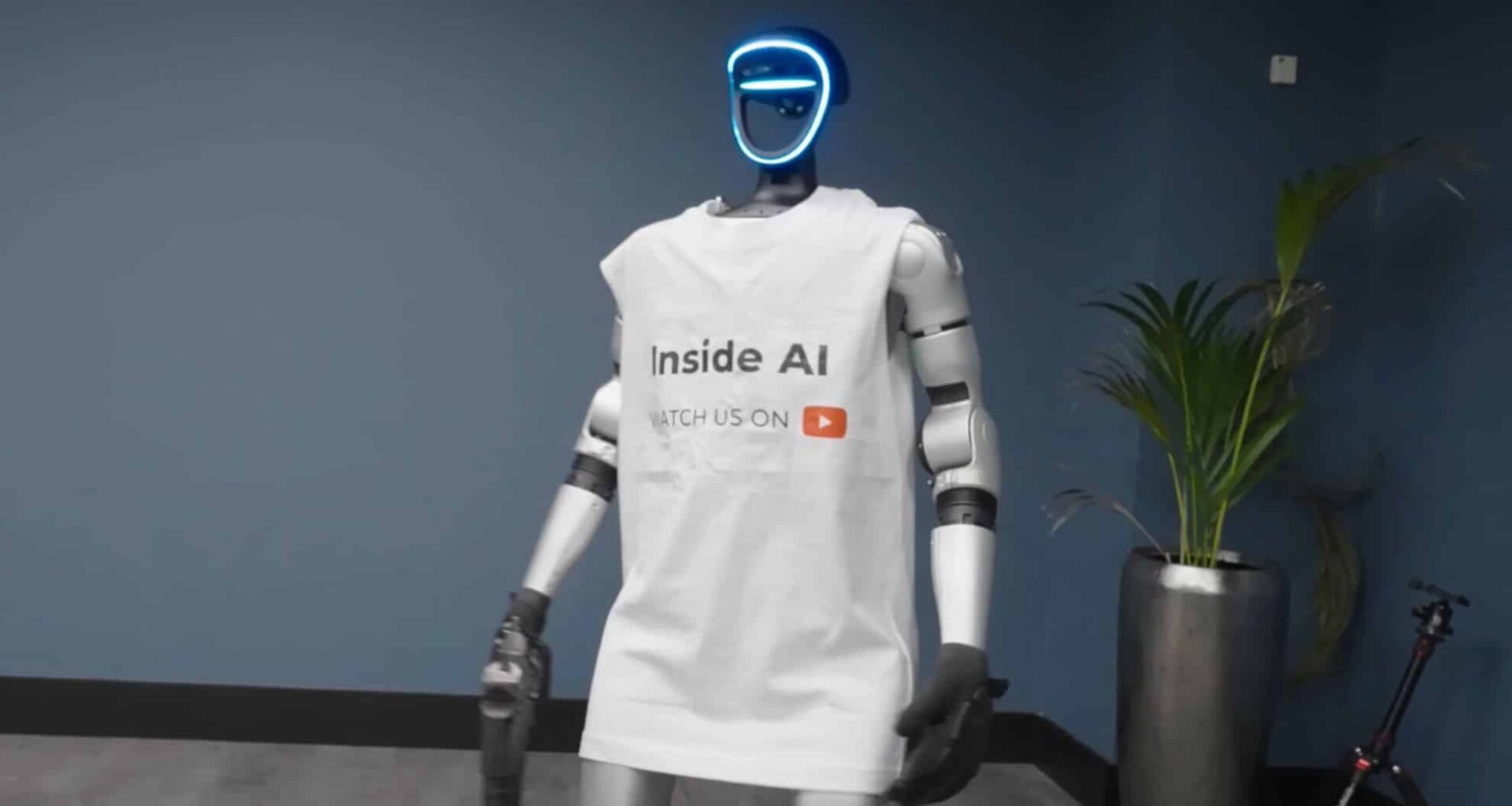 Max The Insideai Robot