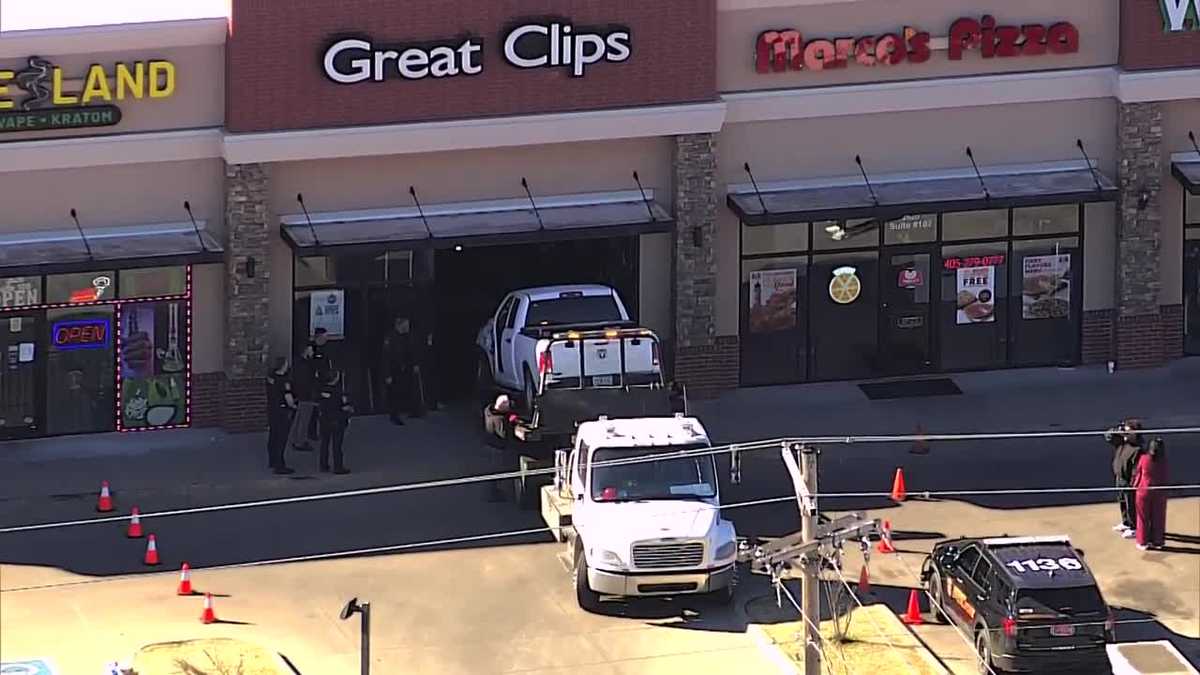 3 injured after vehicle crashes into Great Clips