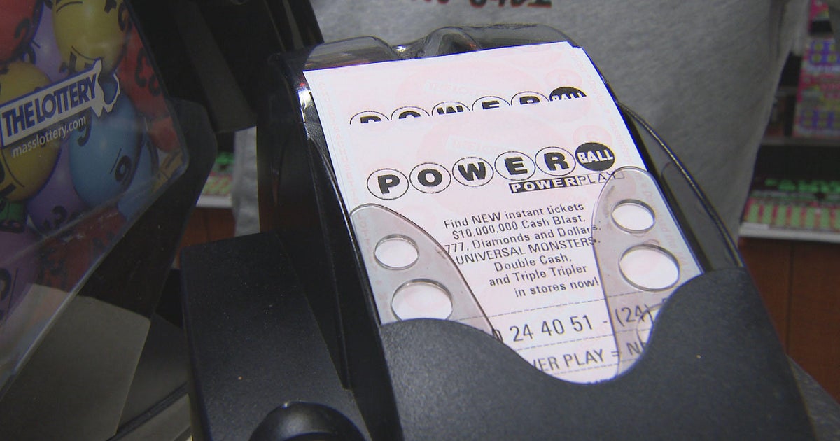 8 Powerball tickets worth $50,000 sold in Massachusetts for Christmas Eve drawing. Here's where.