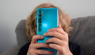 Poll: What is an appropriate age to give a kid a smartphone?