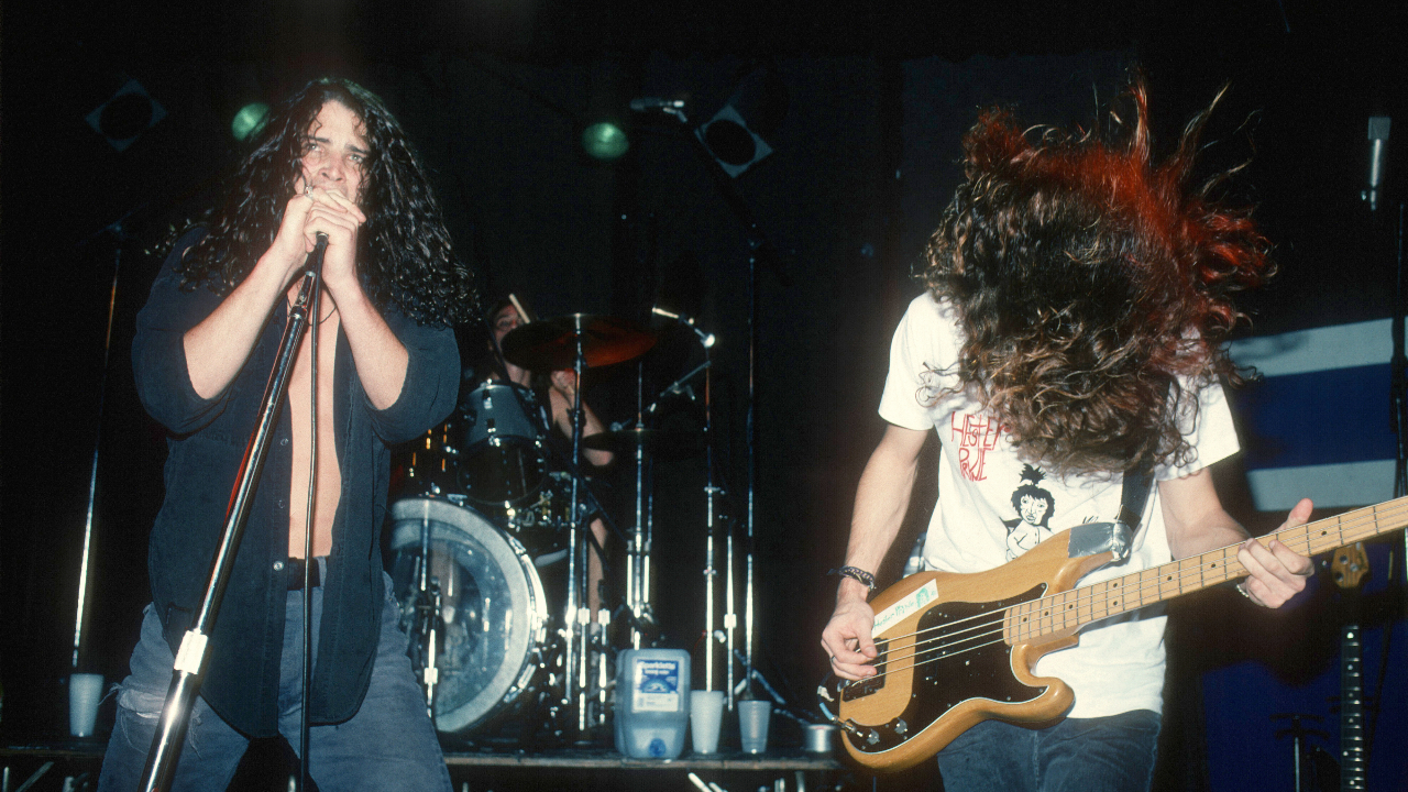 Soundgarden on stage in 1989