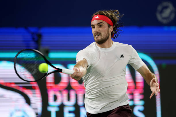 Stefanos Tsitsipas, racket change. Photo: gettyimages