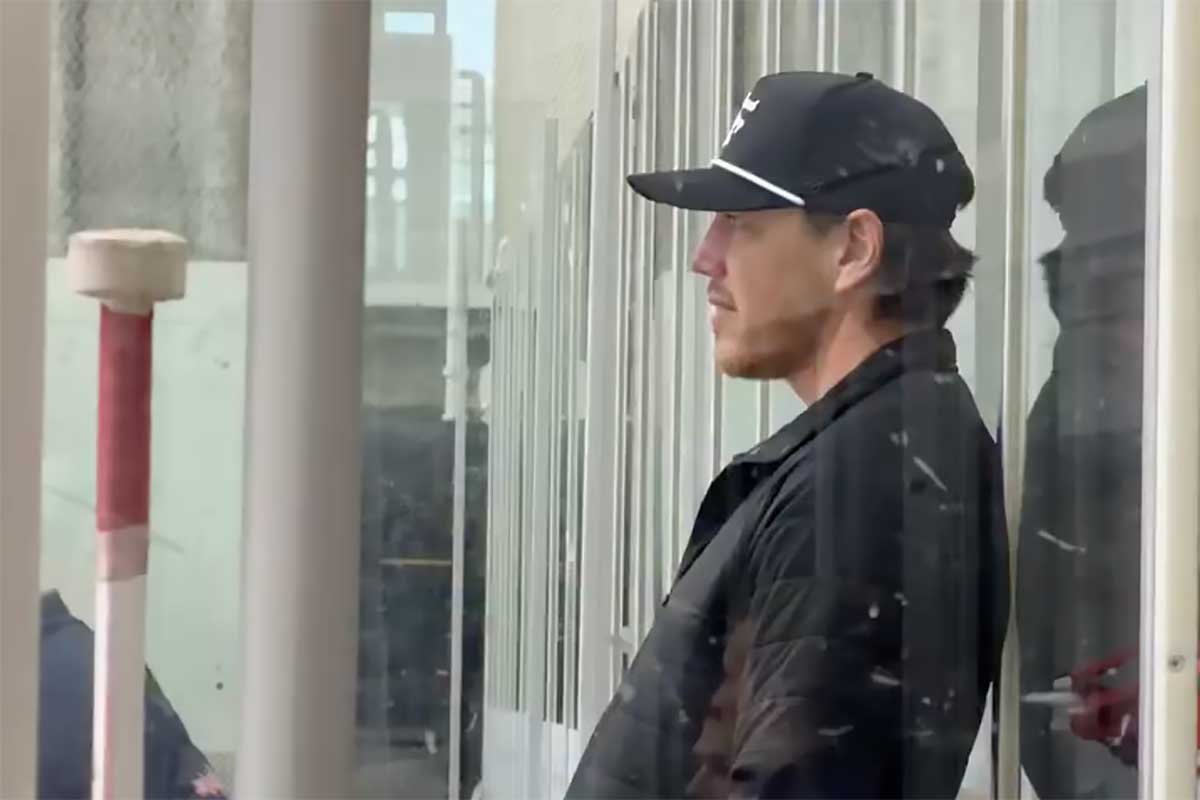 TJ Oshie attends Capitals practice and watches from team’s bench