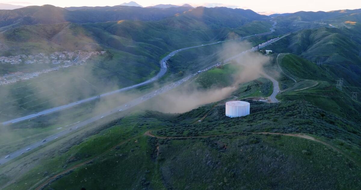 Gas line rupture in Castaic prompts 5 Freeway closure