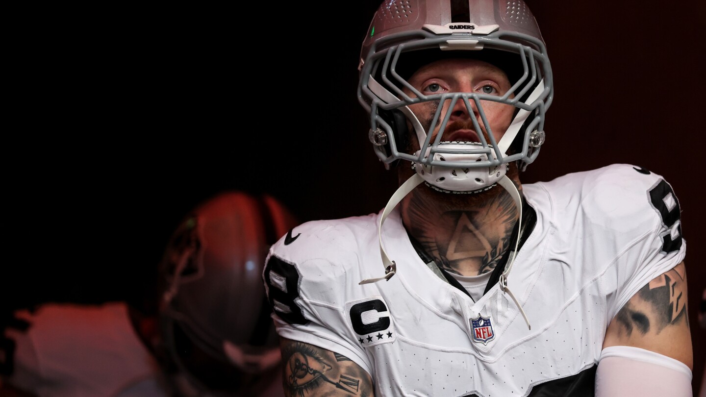 Maxx Crosby leaves Raiders facility after being told he won't play again this season