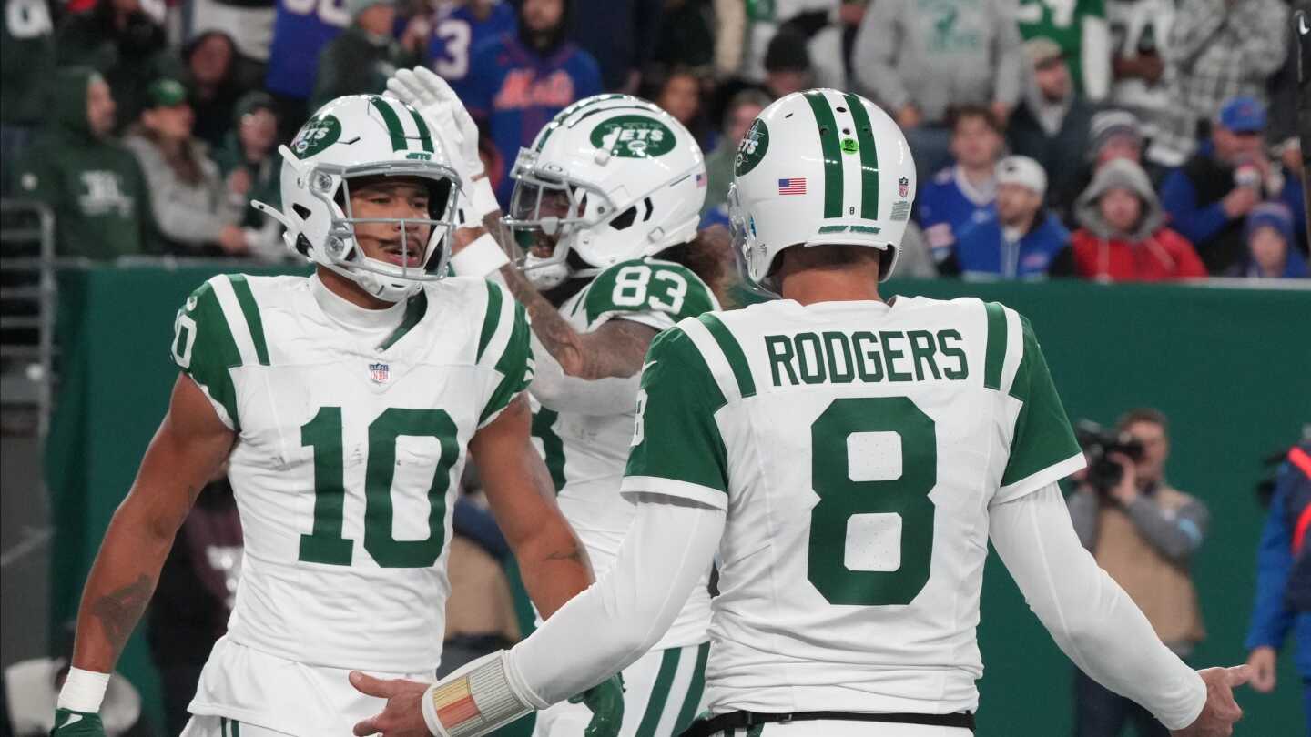 Allen Lazard clears waivers, becomes free agent