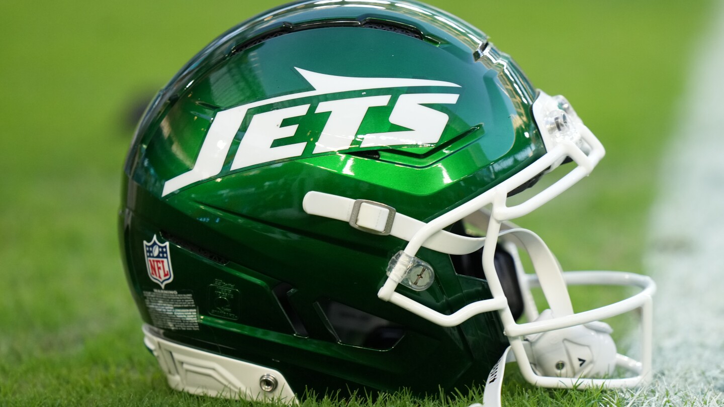 Jets fan at center of kicking-contest controversy missed 30-yard try