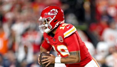 Chris Oladokun throws first career TD, converting takeaway into 7-3 lead