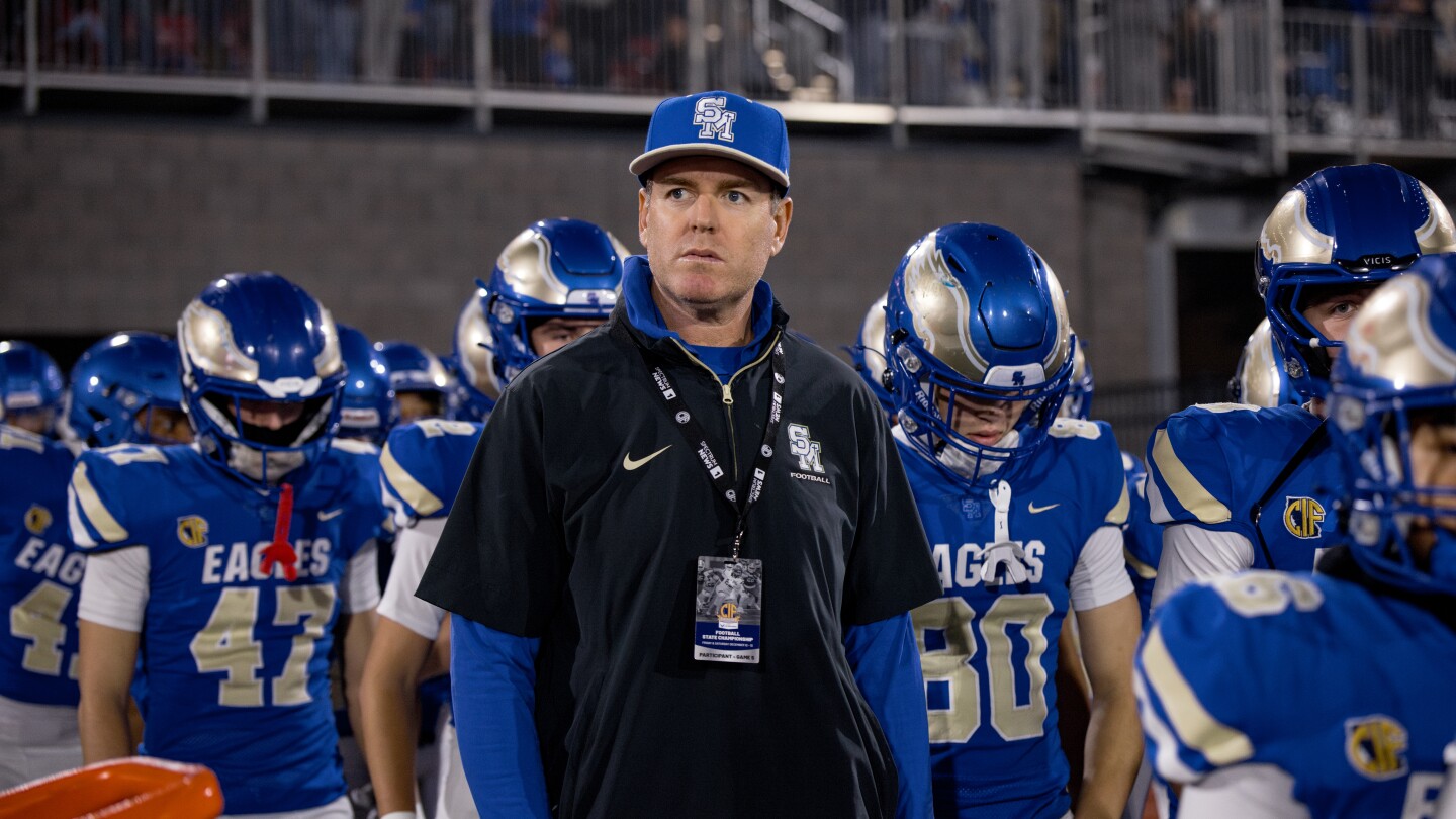 Carson Palmer wins California state championship in first year coaching his former high-school